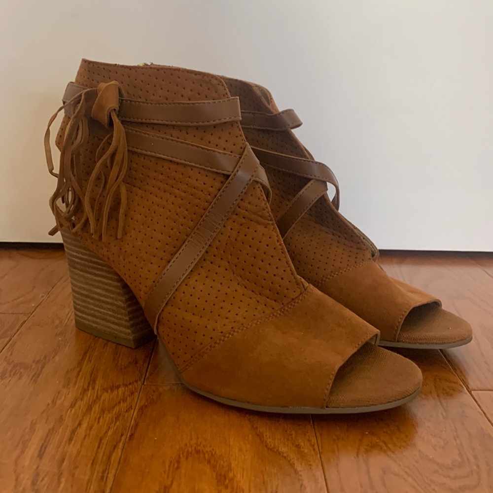 Francesca’s Brown Heel Boots